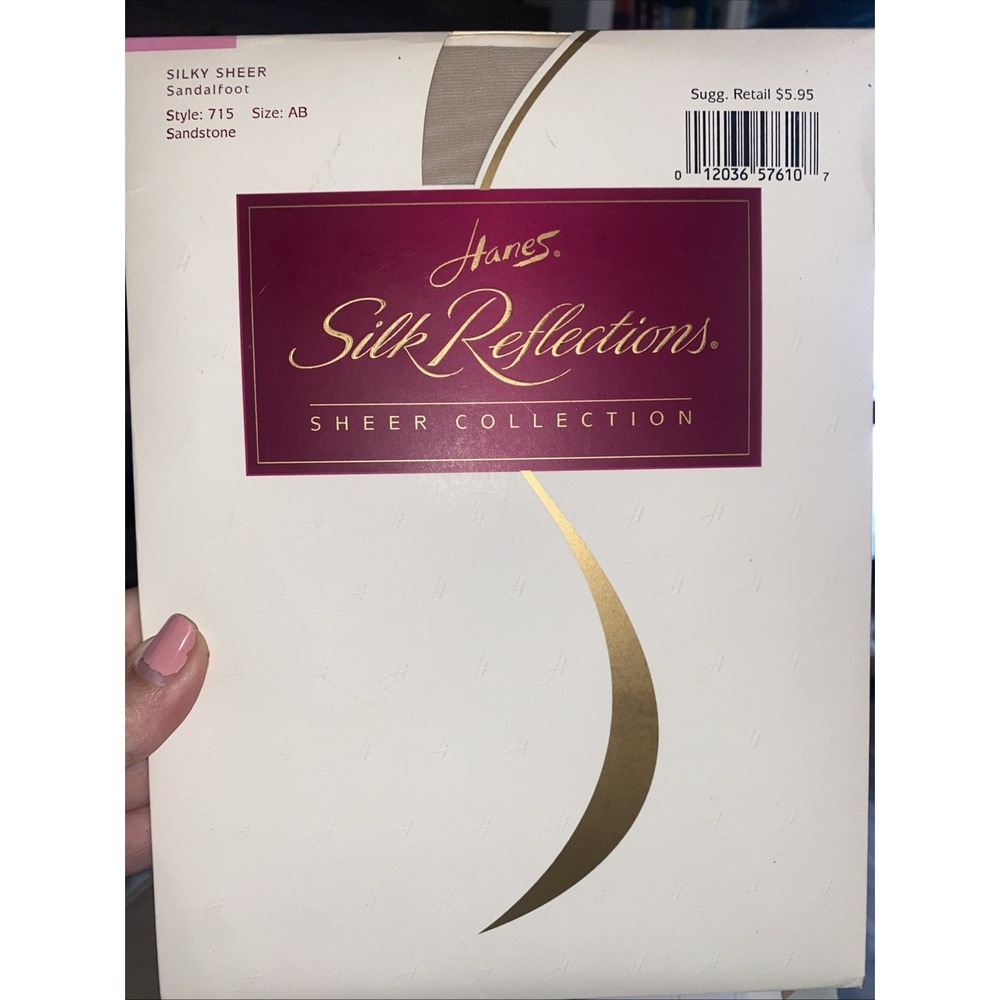Hanes Silk Reflections Silky Sheer Sandalfoot Pantyhose Sandstone Style 715 AB
